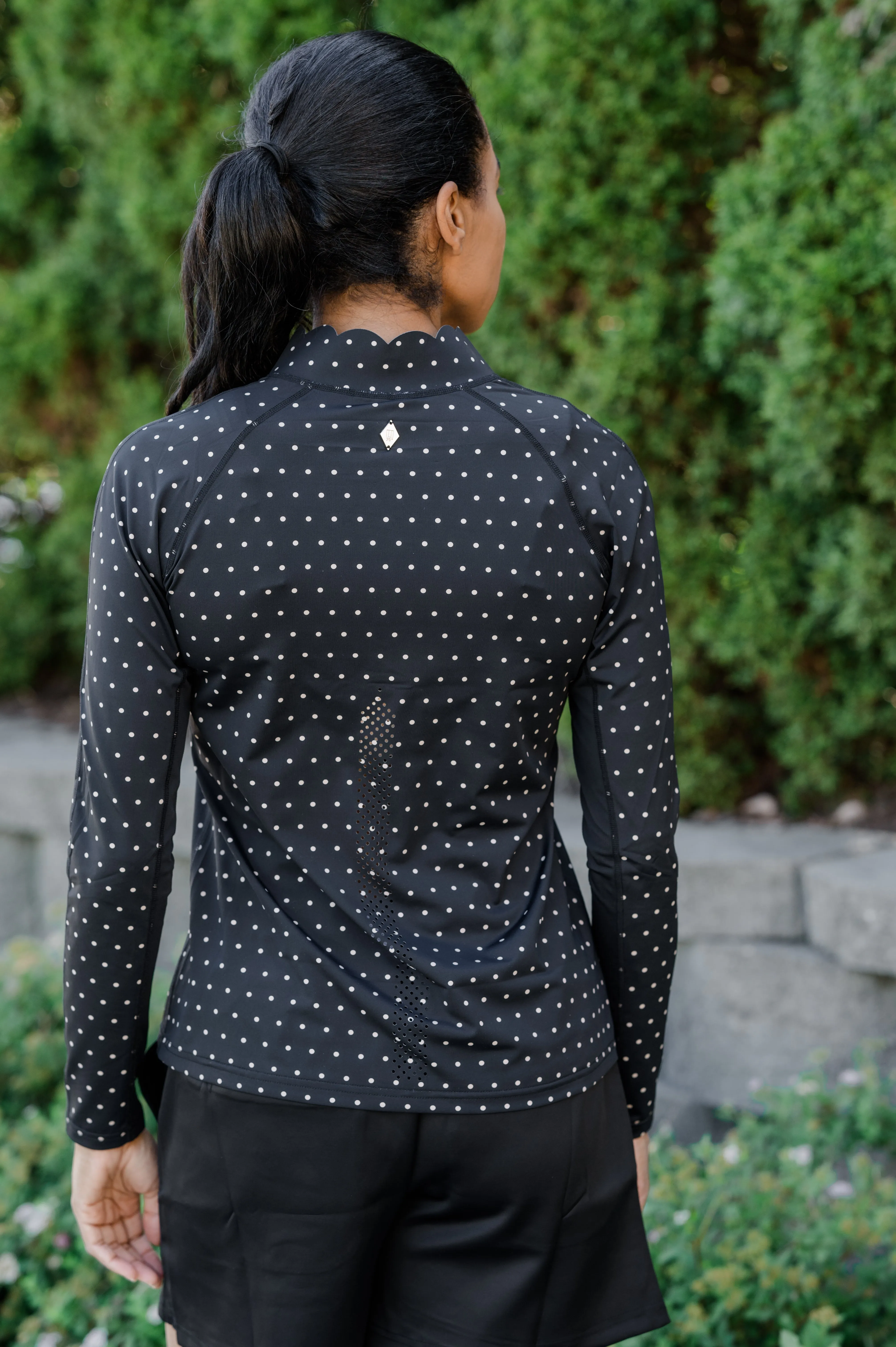 Long Sleeve Polka-dot Scallop Collar Sun Shirt- Black with Tan Dot